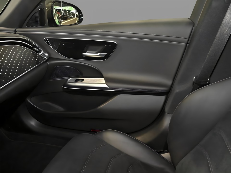 Mercedes-Benz E 300e AMG Line - foto 11