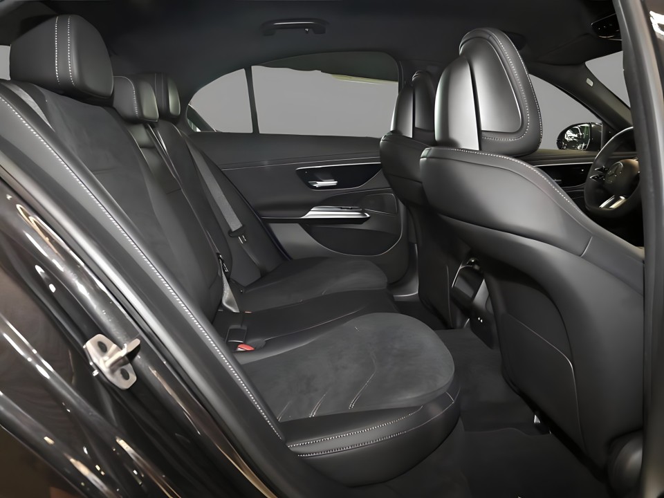 Mercedes-Benz E 300e AMG Line (4)