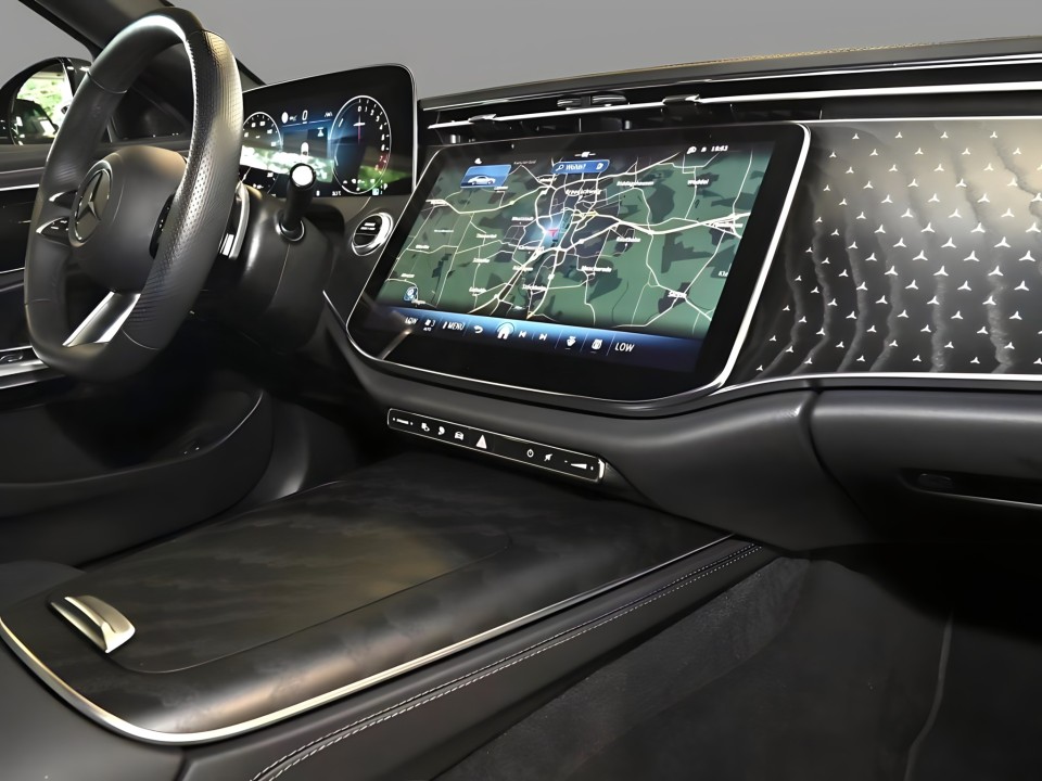 Mercedes-Benz E 300e AMG Line - foto 6