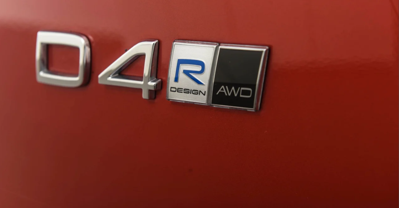 Volvo XC 40 D4 AWD R-Design - foto 13