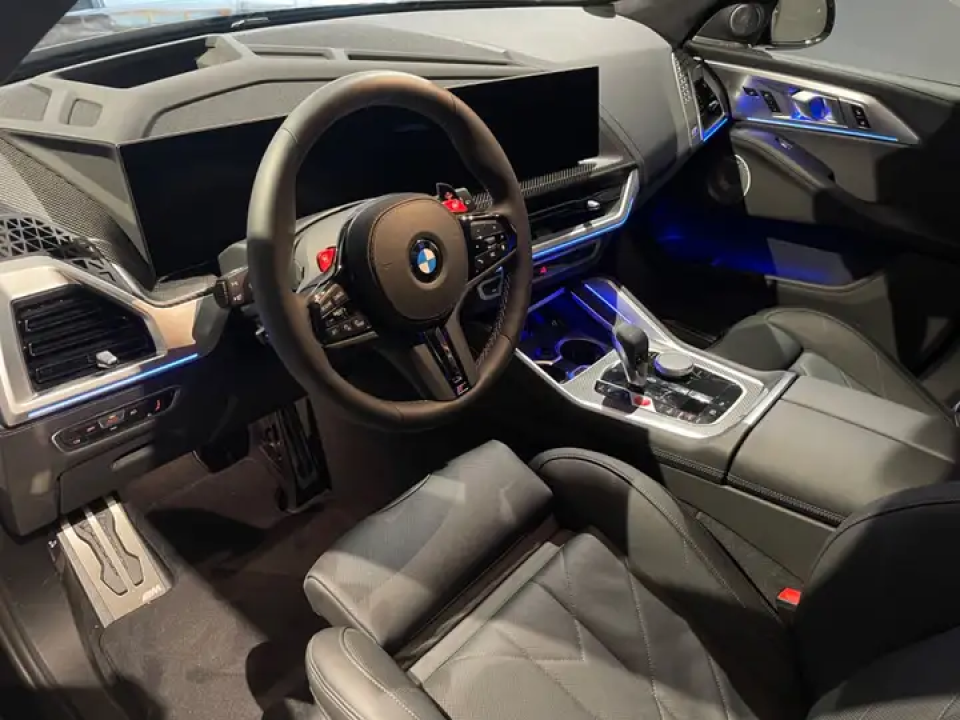 BMW XM (4)