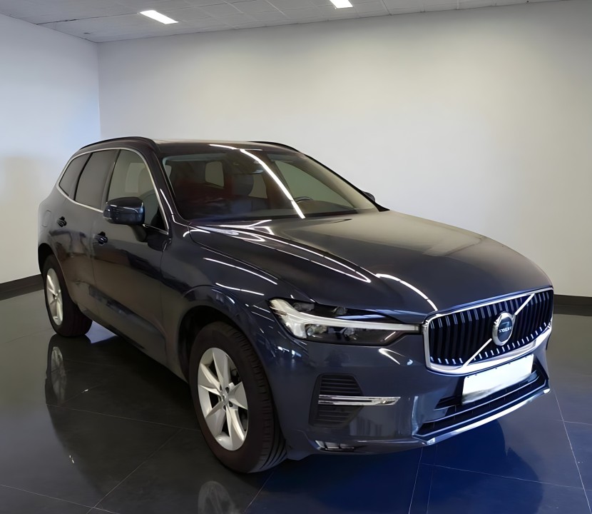 Volvo XC 60 B4 AWD Momentum Pro (1)