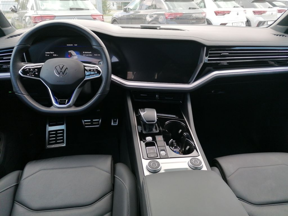 Volkswagen Touareg R 3.0 V6 TSI (462 CP) eHybrid 4MOTION Tiptronic - foto 11