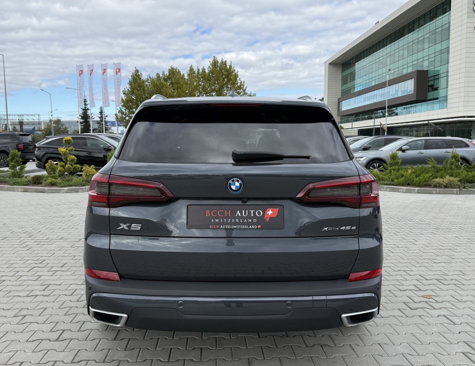 BMW X5 xDrive45e (4)