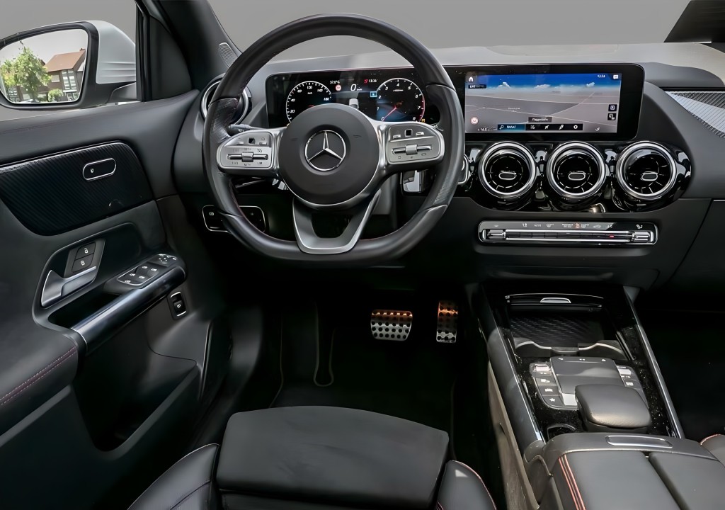 Mercedes-Benz GLA 250 AMG - foto 7