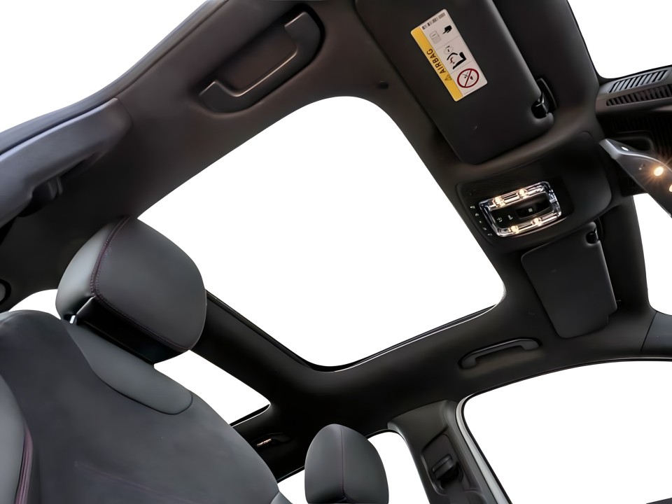 Mercedes-Benz GLA 250 AMG - foto 8