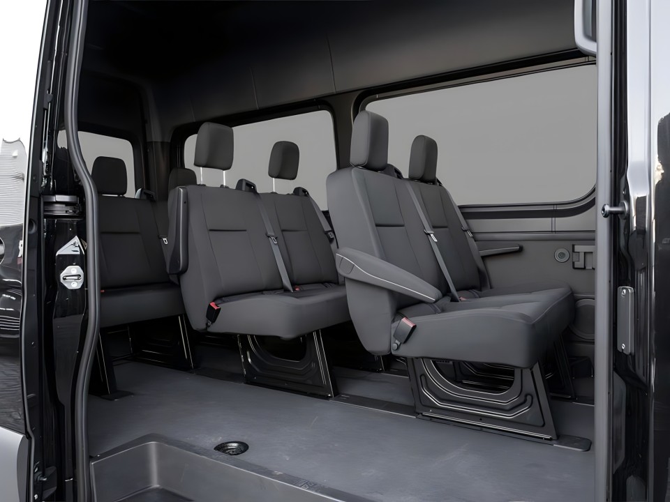 Mercedes-Benz Sprinter Tourer 319CDI - foto 7