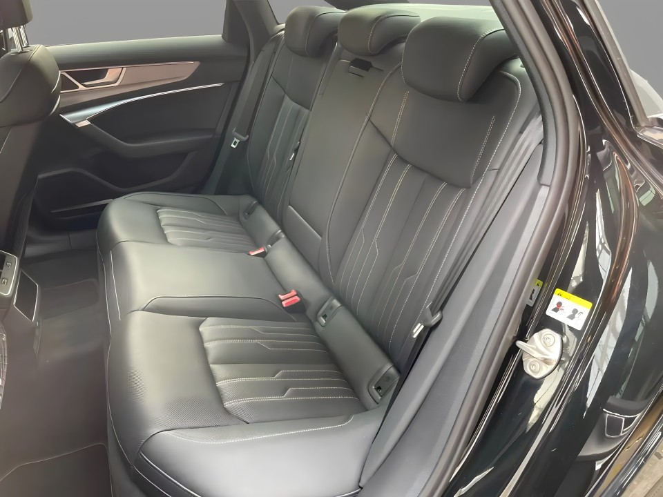 Audi A6 55TFSIe Quattro S-tronic S-line (4)