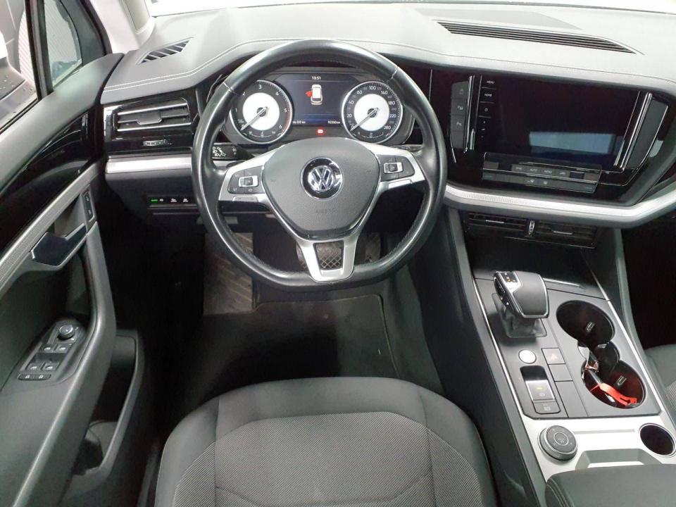 Volkswagen Touareg V6 TDI 4Motion (4)