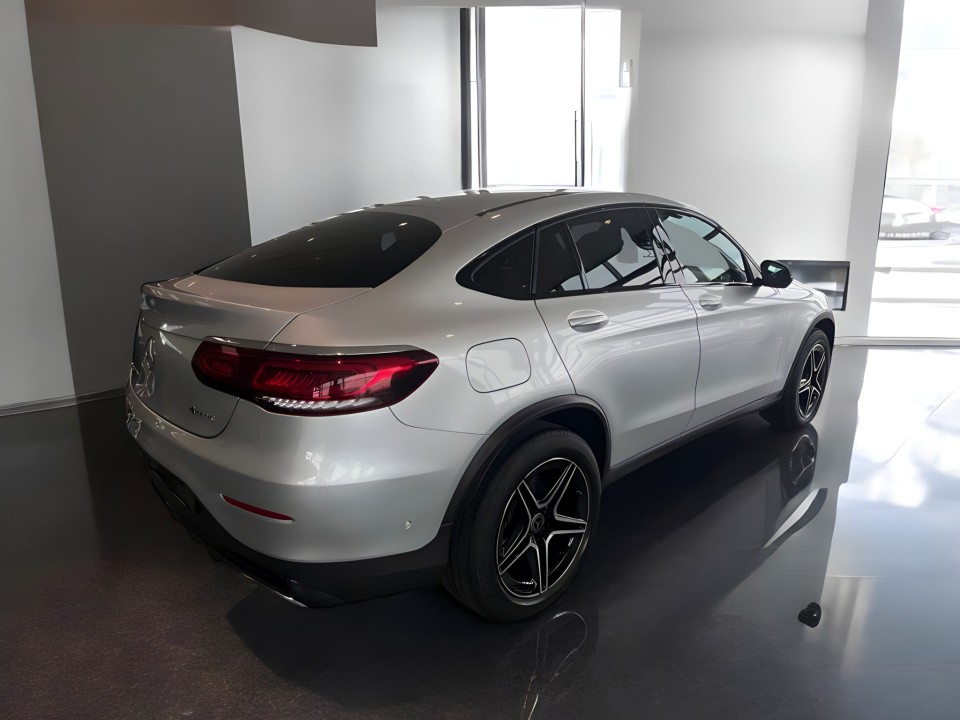 Mercedes-Benz GLC Coupe 300d 4MATIC AMG (2)