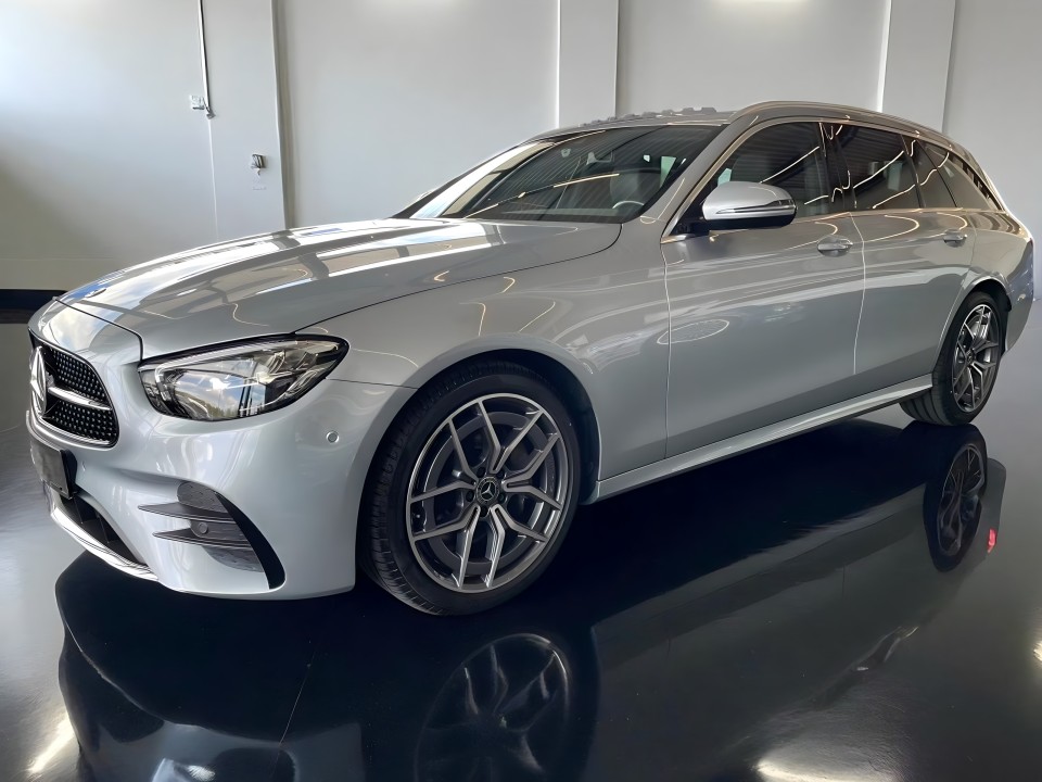 Mercedes-Benz E 200 AMG