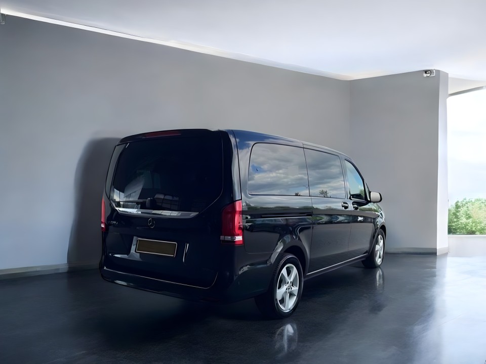 Mercedes-Benz V 220d Long (5)