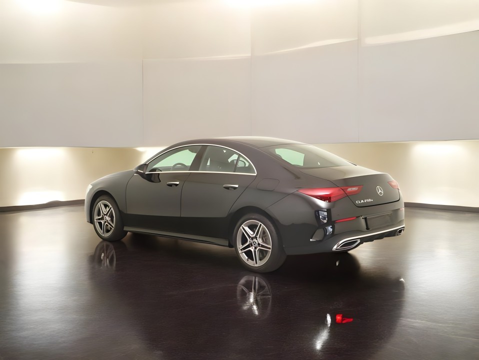 Mercedes-Benz CLA 250e AMG Line (3)