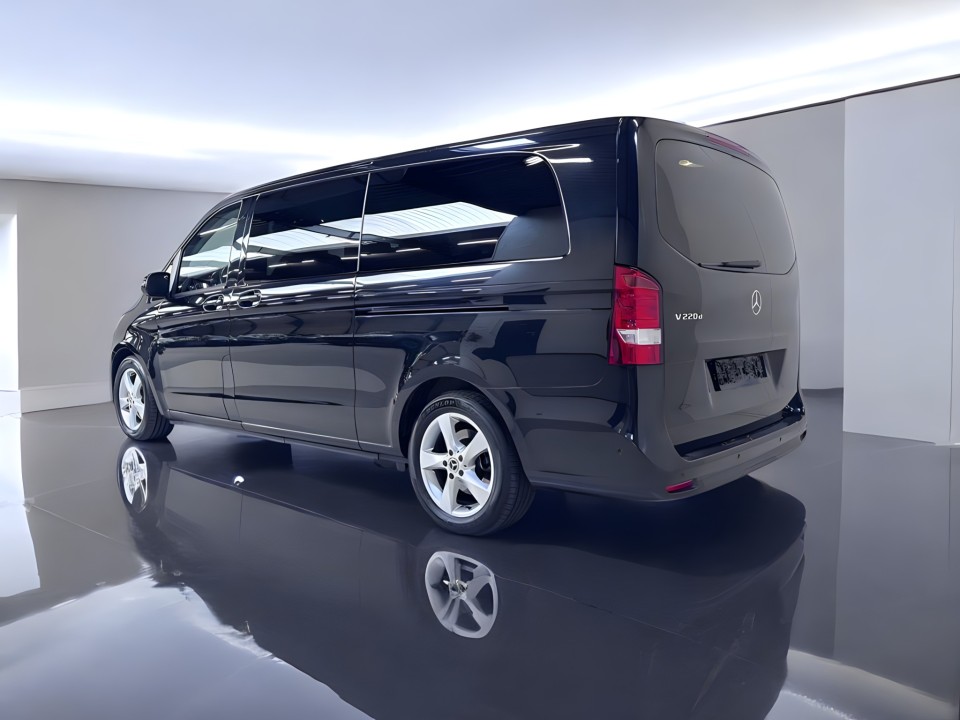 Mercedes-Benz V 220d Extralong (3)