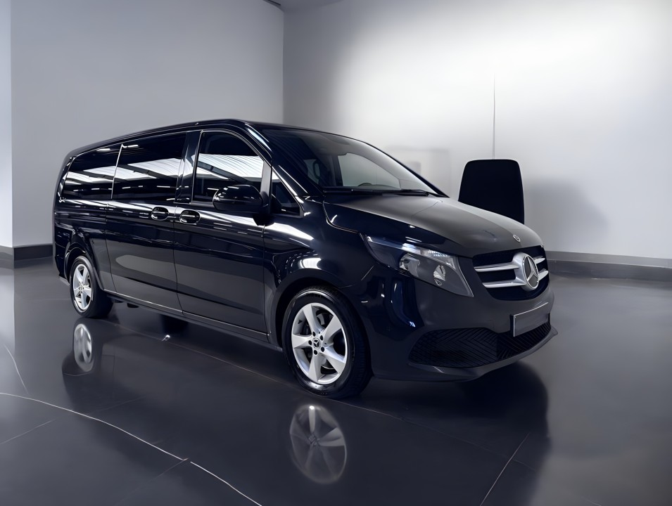 Mercedes-Benz V 220d Extralong (1)