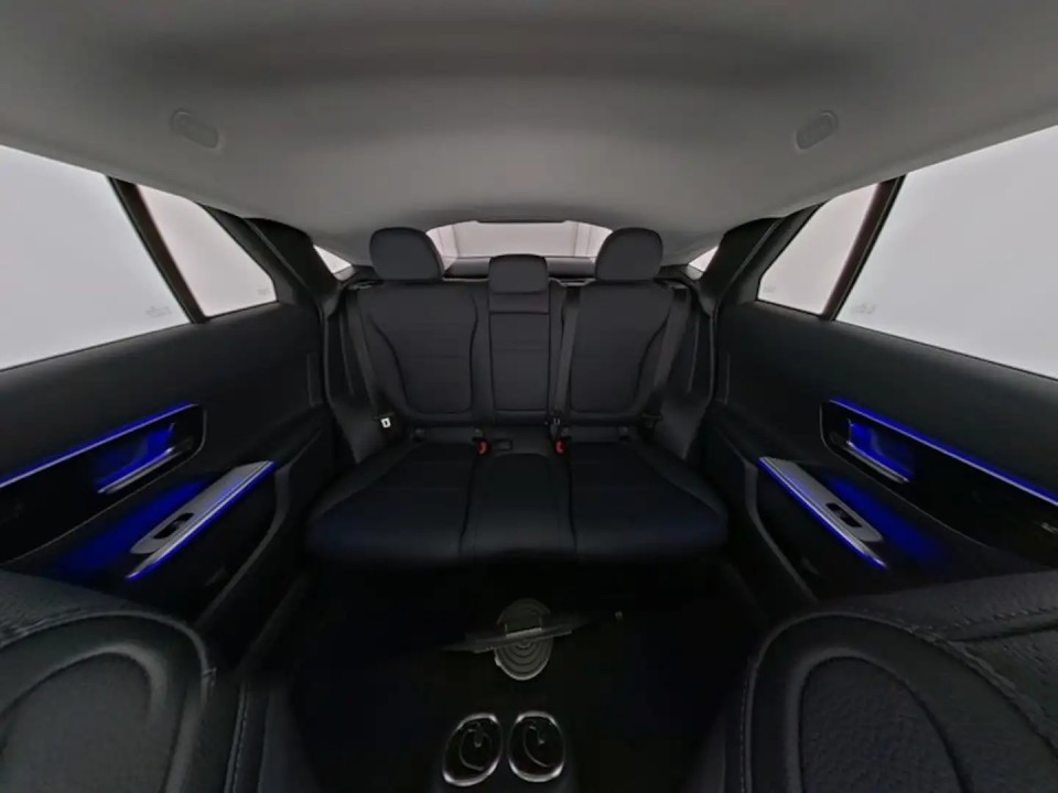 Mercedes-Benz GLC Coupe 300e 4MATIC Avantgarde - foto 7