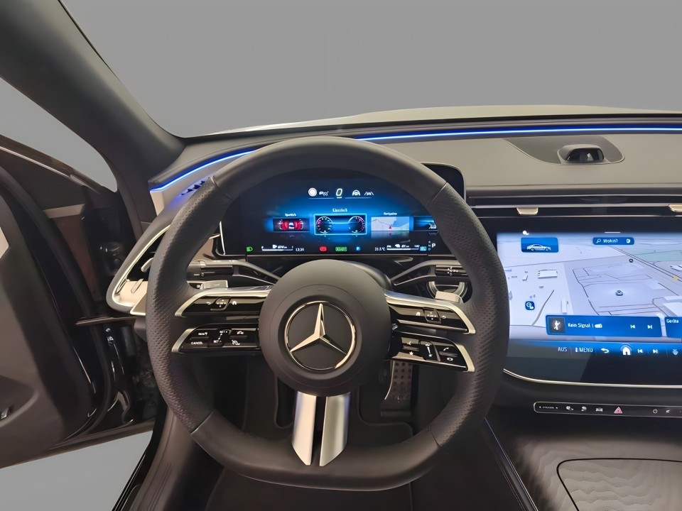 Mercedes-Benz E 300e 4MATIC AMG - foto 14