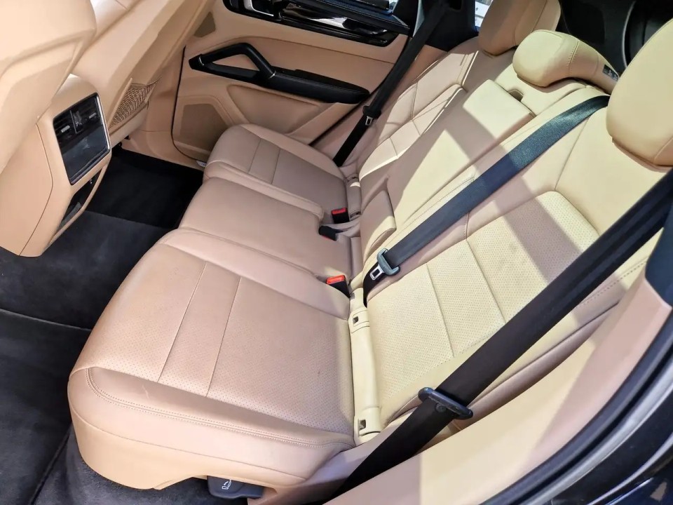 Porsche Cayenne E-Hybrid - foto 12