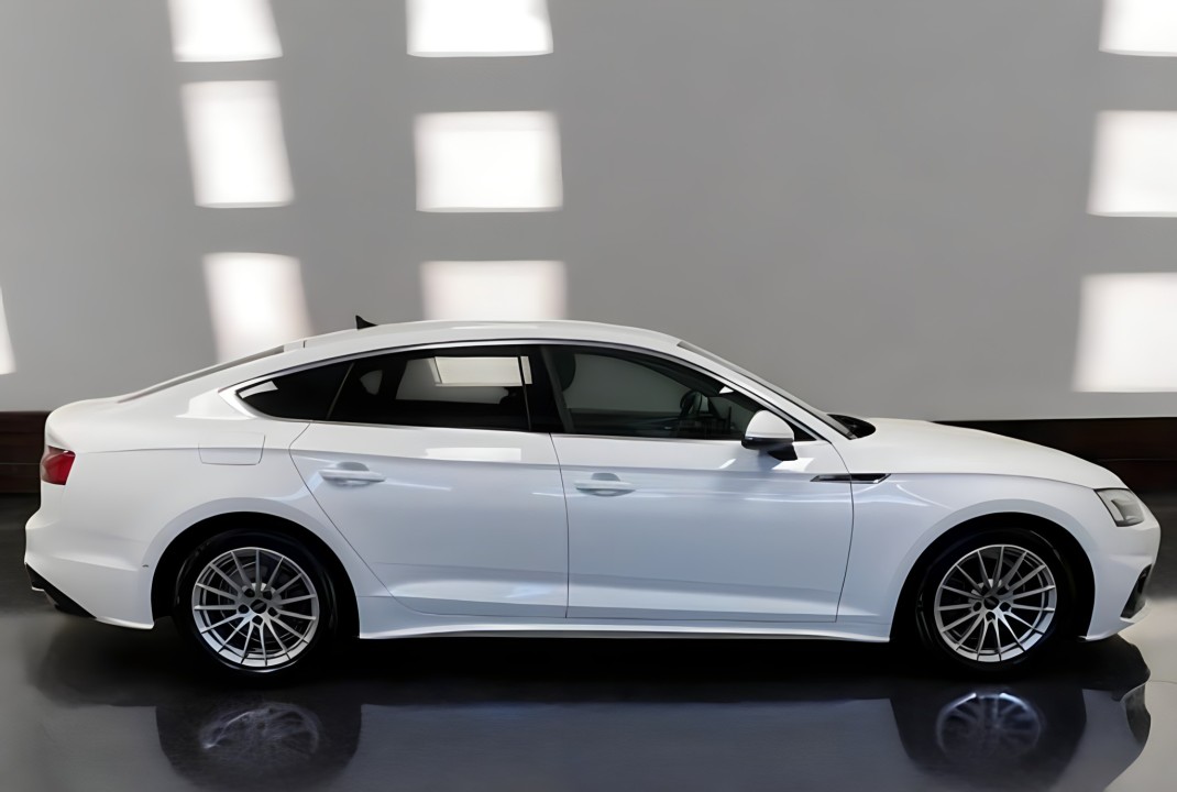 Audi A5 Sportback 35 TFSI (2)