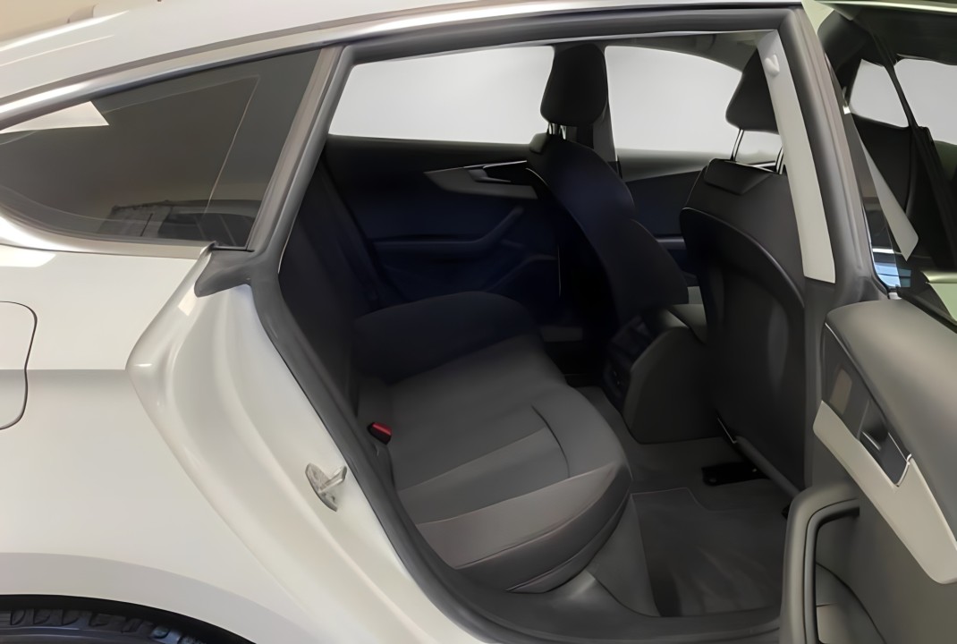 Audi A5 Sportback 35 TFSI (5)