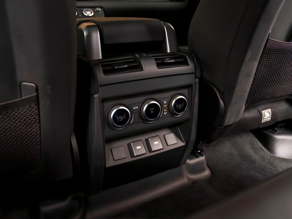 Land Rover Defender 110 X-Dynamic HSE P400e - foto 20