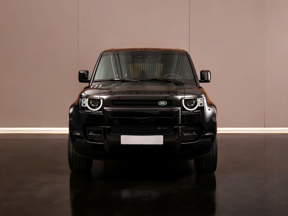 Land Rover Defender 110 X-Dynamic HSE P400e - foto 8