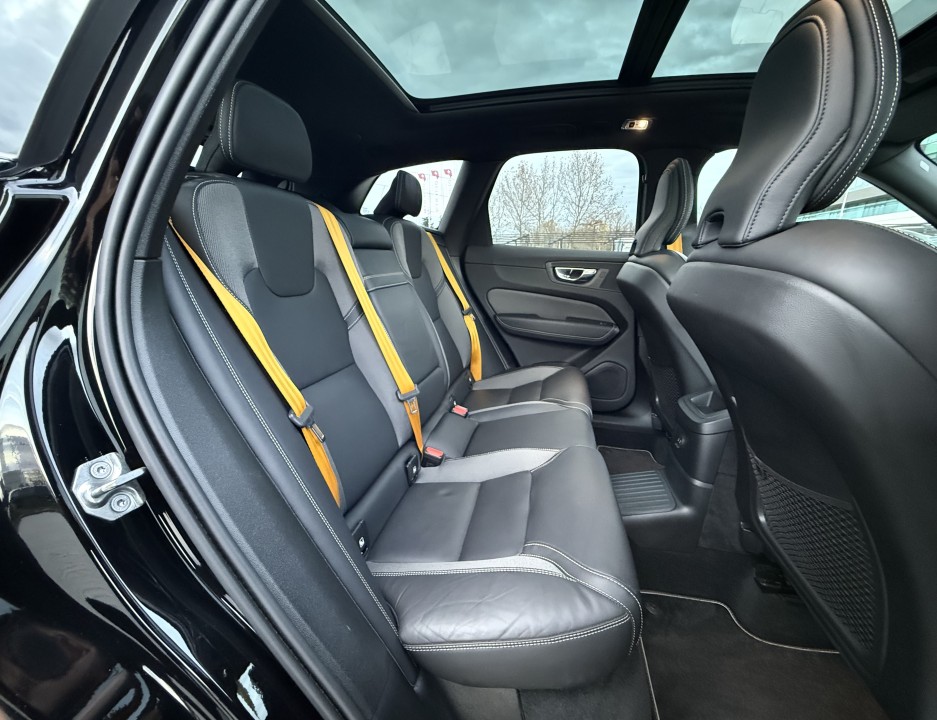 Volvo XC 60 T8 Recharge AWD Polestar Engineered - foto 19