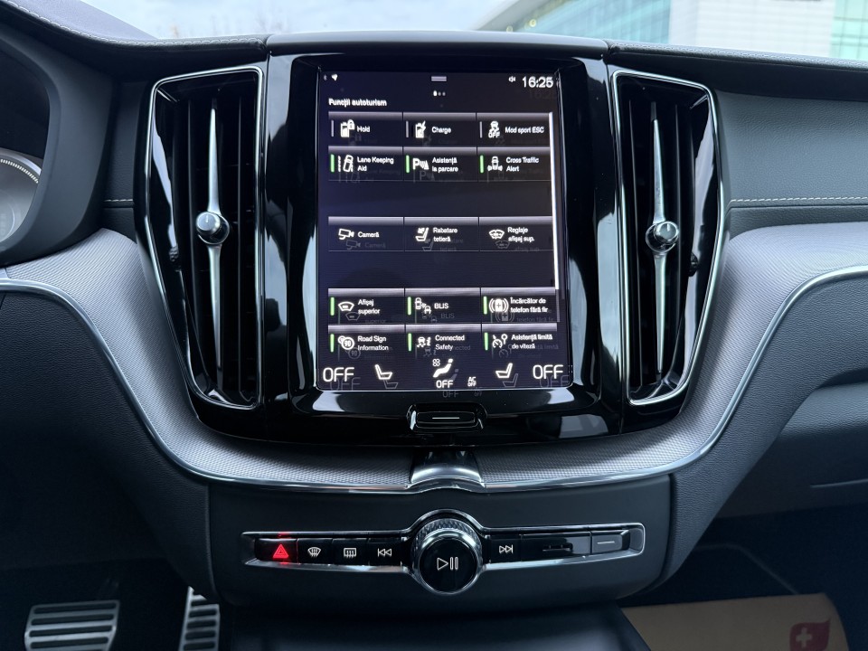 Volvo XC 60 T8 Recharge AWD Polestar Engineered - foto 26