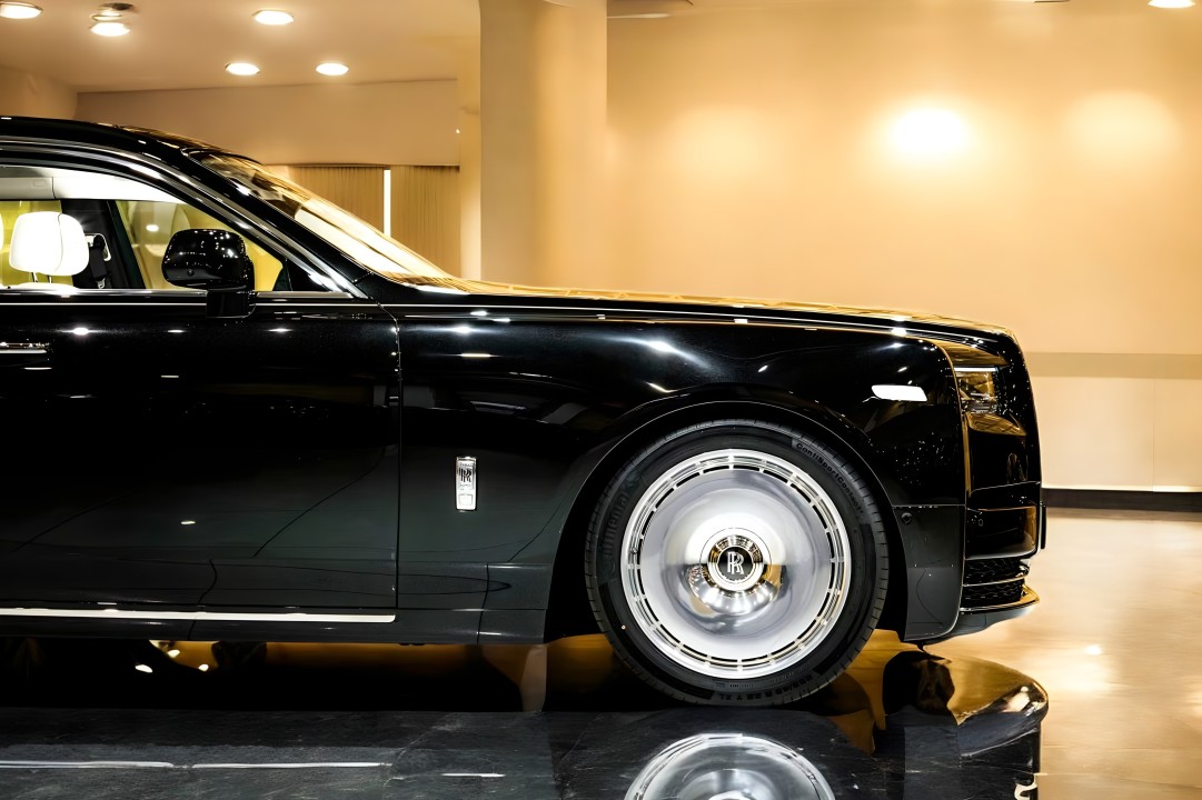 Rolls-Royce Phantom EWB - foto 29