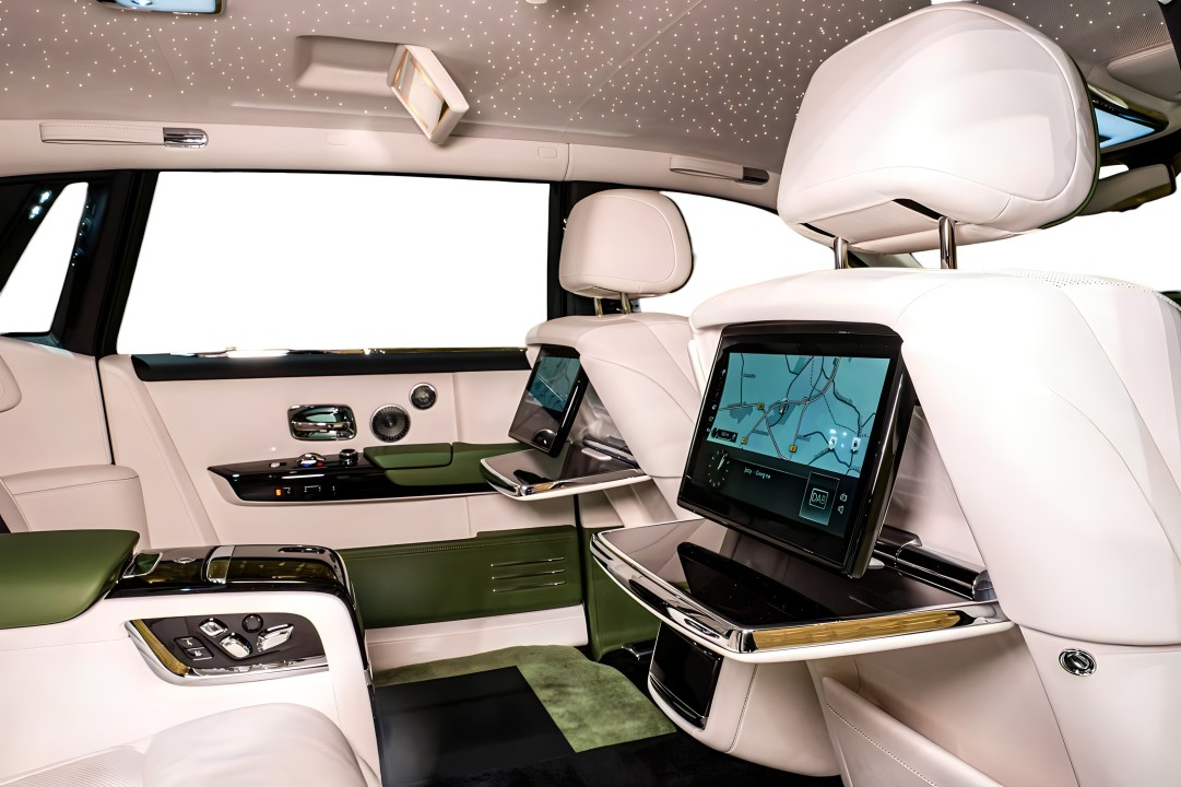Rolls-Royce Phantom EWB - foto 19