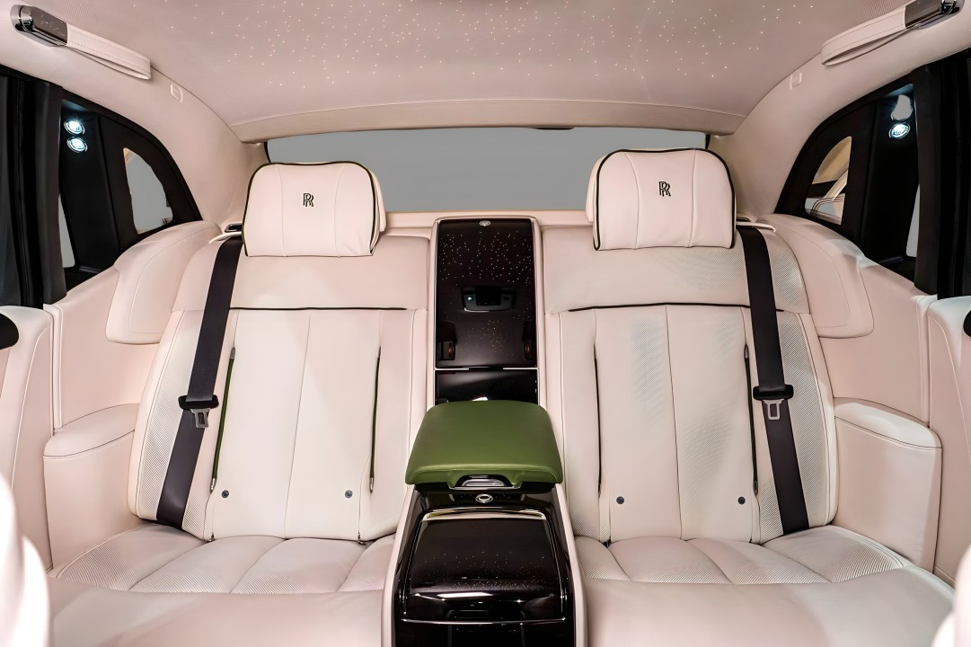 Rolls-Royce Phantom EWB - foto 17