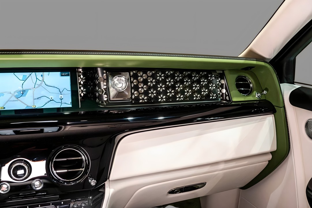 Rolls-Royce Phantom EWB - foto 24