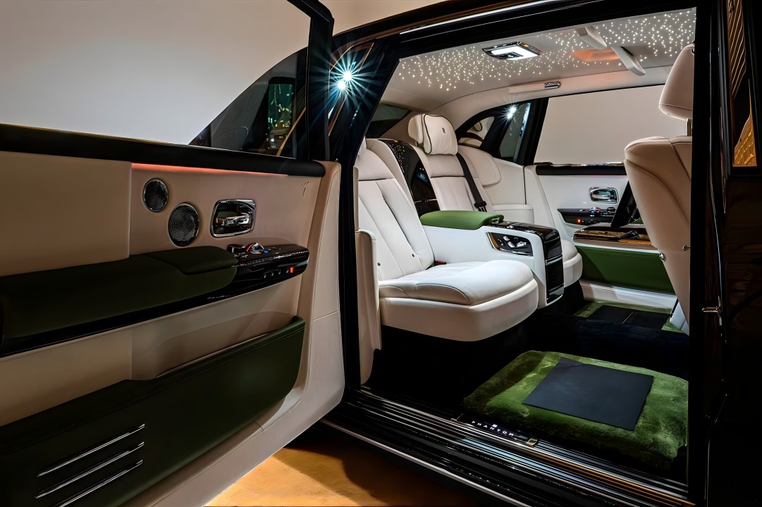 Rolls-Royce Phantom EWB - foto 21