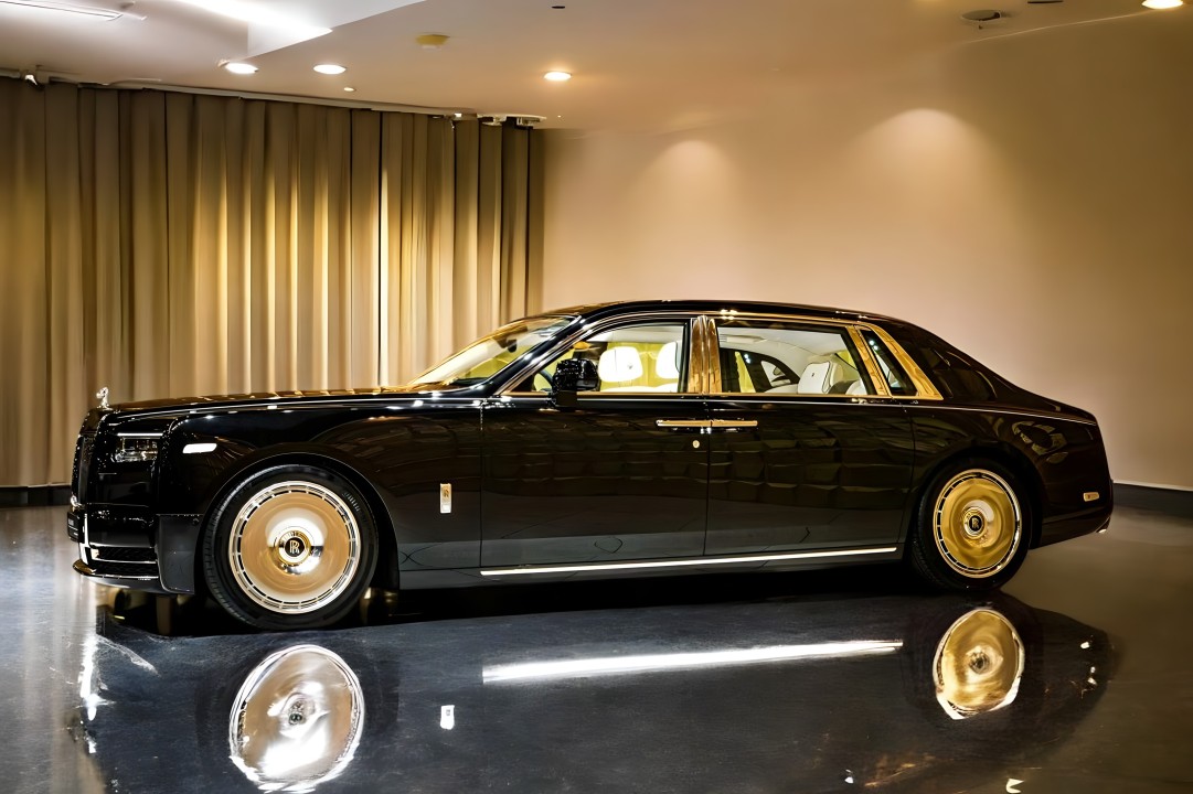 Rolls-Royce Phantom EWB - foto 7
