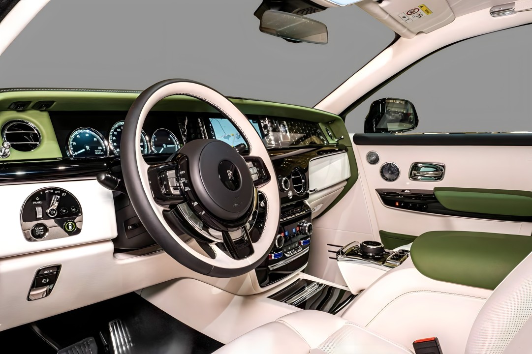 Rolls-Royce Phantom EWB - foto 13