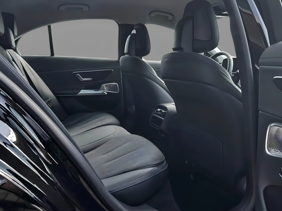 Mercedes-Benz E 450d 4MATIC Avantgarde - foto 12