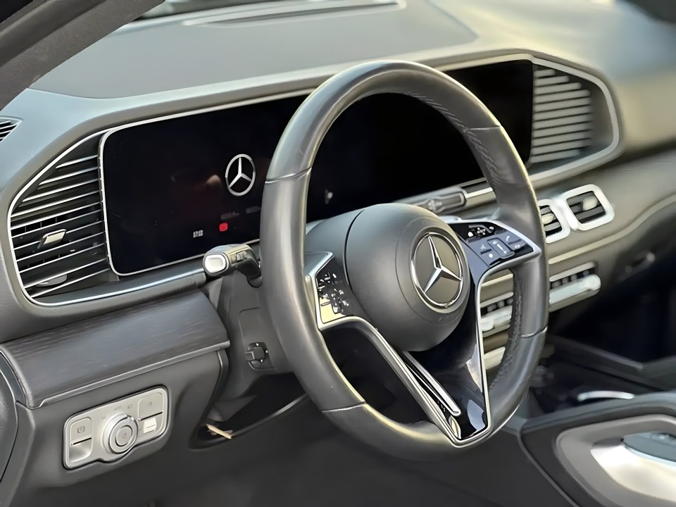 Mercedes-Benz GLE 400e 4MATIC AMG - foto 9