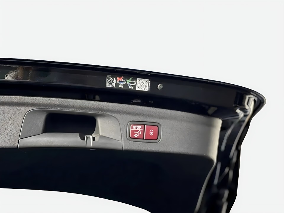 Mercedes-Benz GLE 400e 4MATIC AMG - foto 11