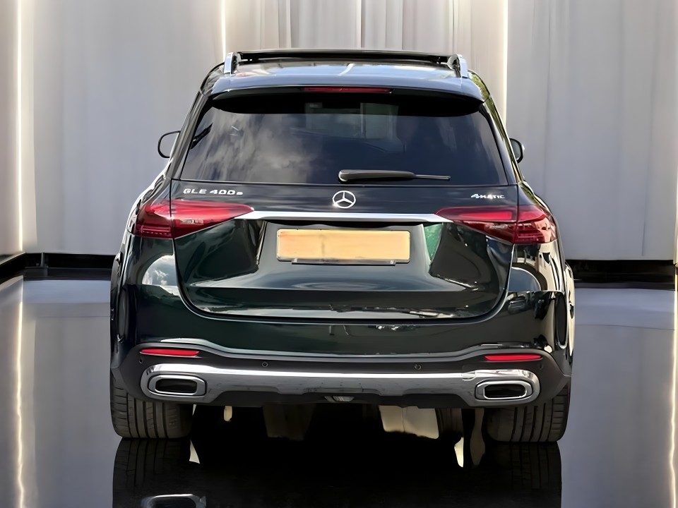 Mercedes-Benz GLE 400e 4MATIC AMG (3)