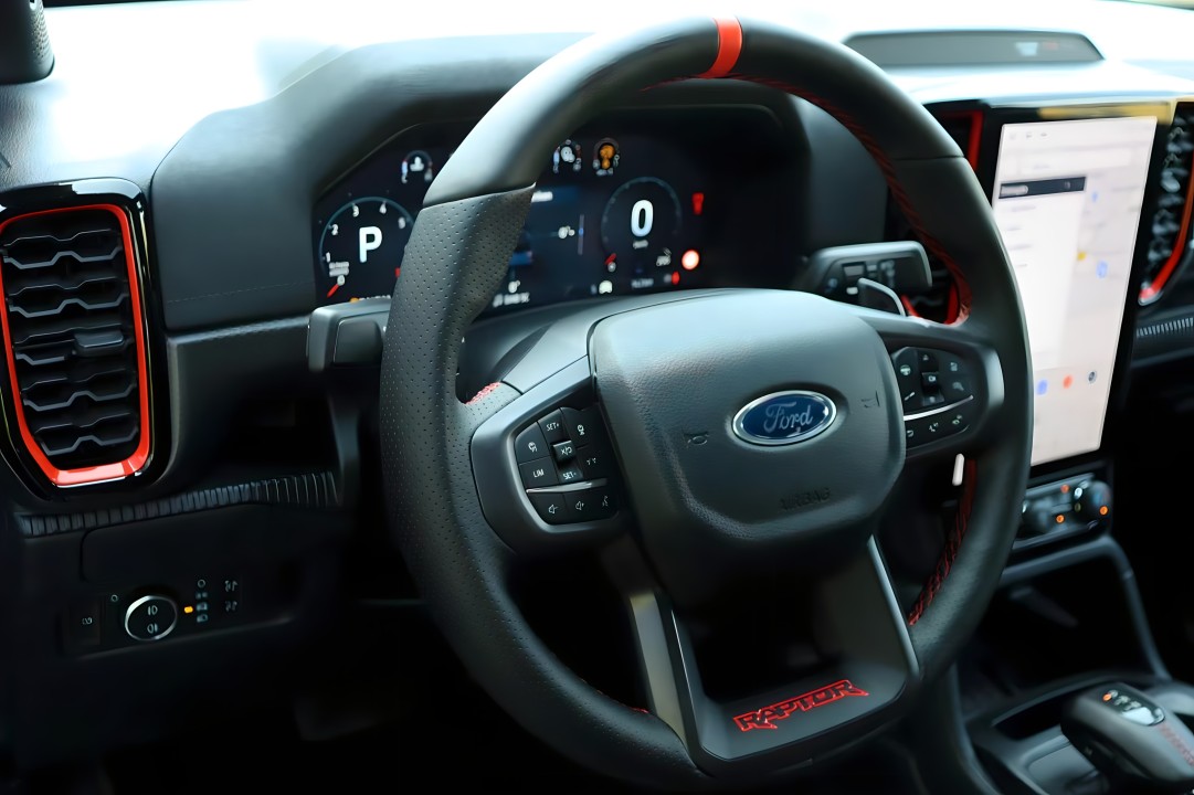 Ford Raptor - foto 10