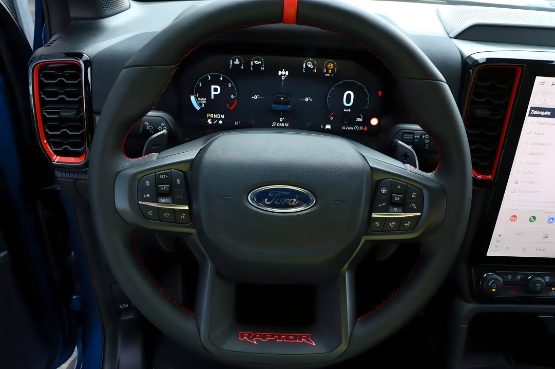 Ford Raptor - foto 9