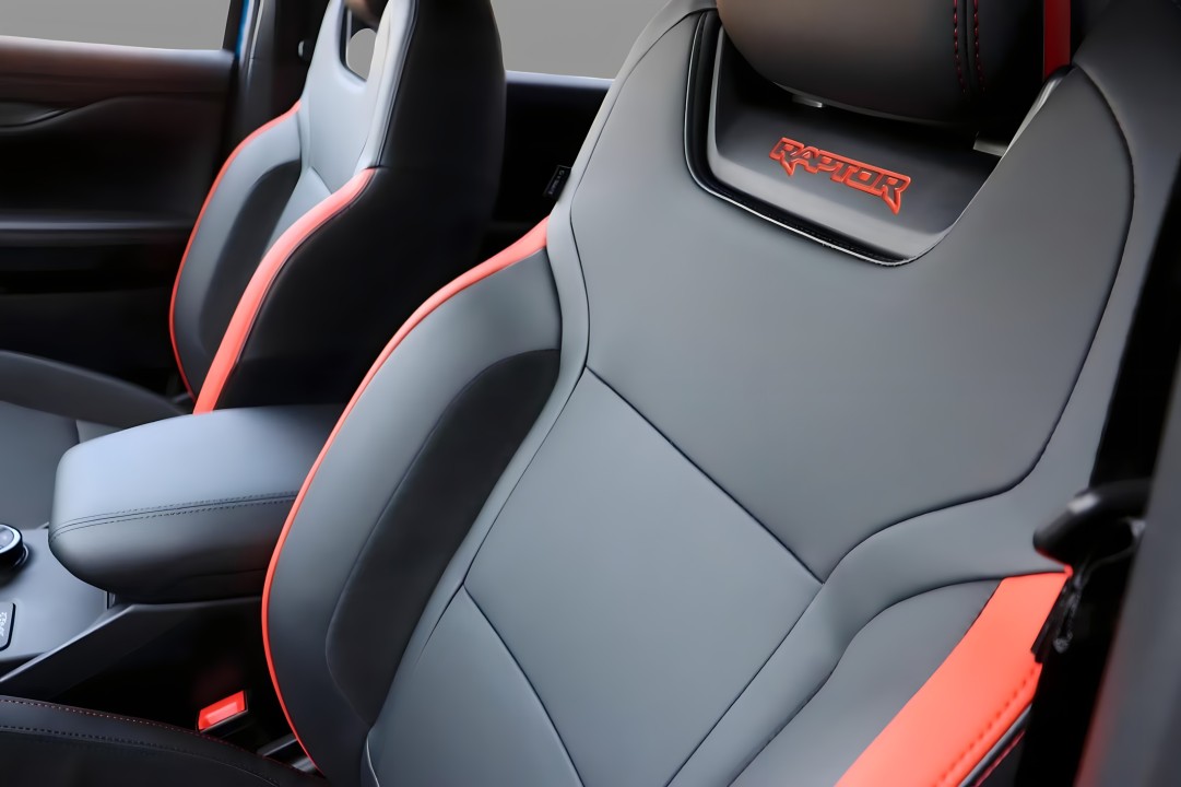 Ford Raptor - foto 15