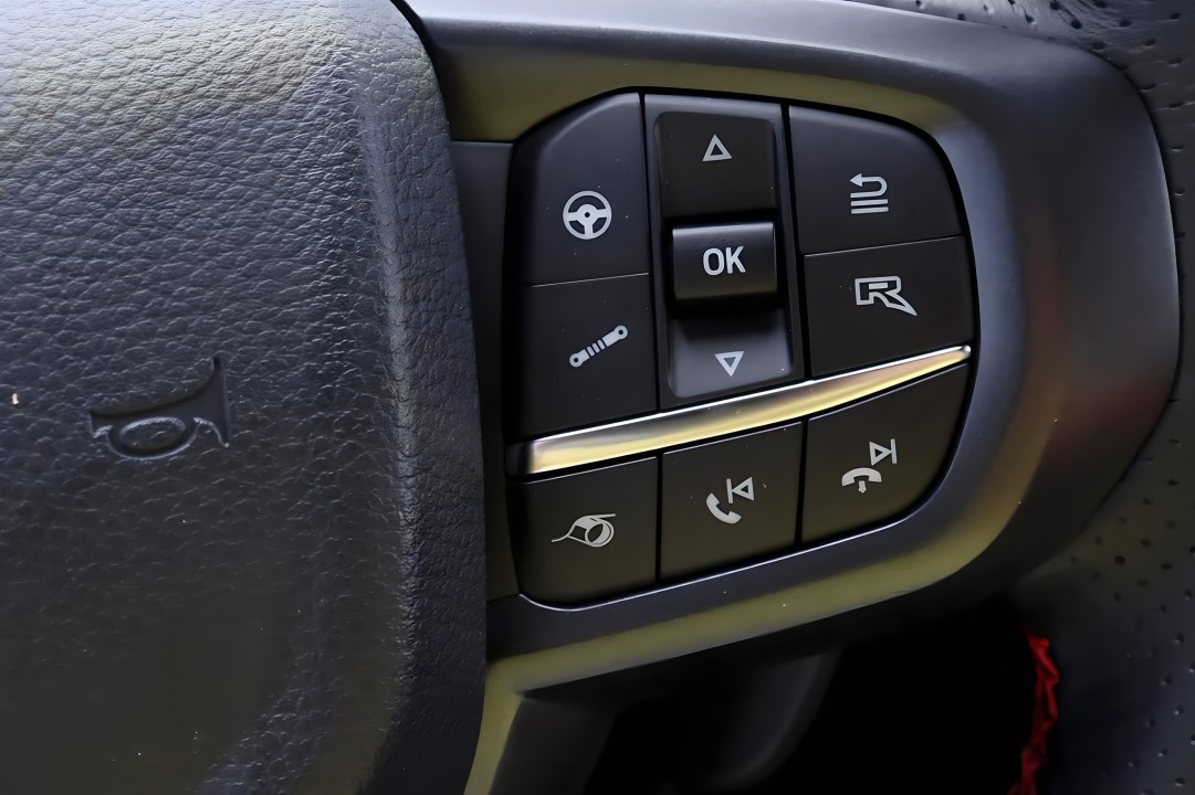 Ford Raptor - foto 12