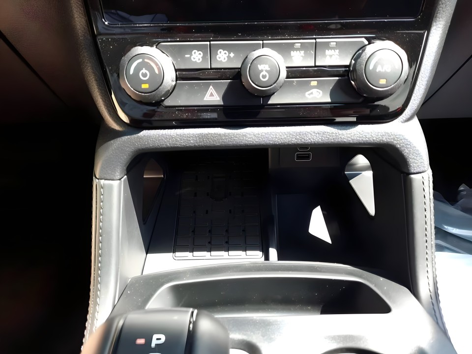 Ford Raptor - foto 12