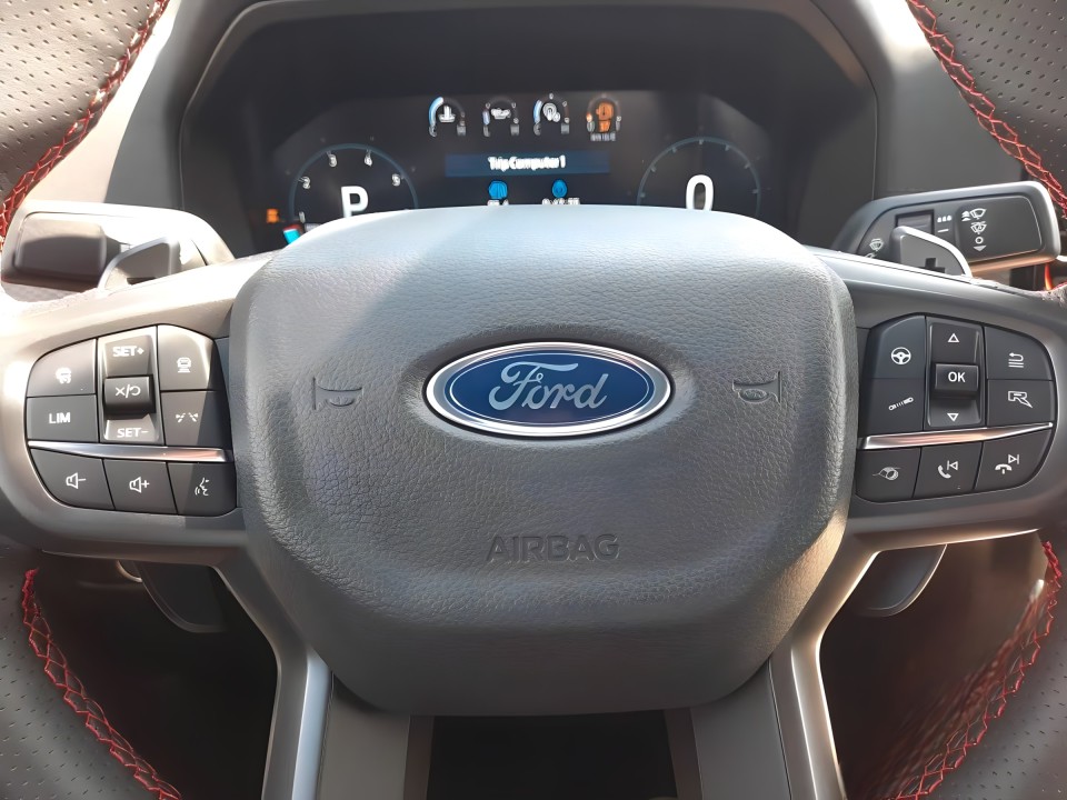 Ford Raptor - foto 6