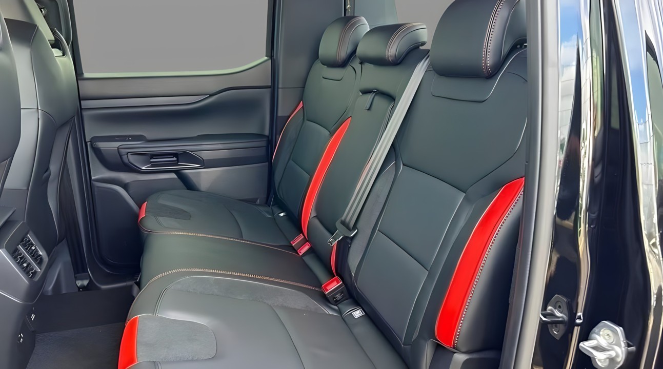 Ford Raptor - foto 11