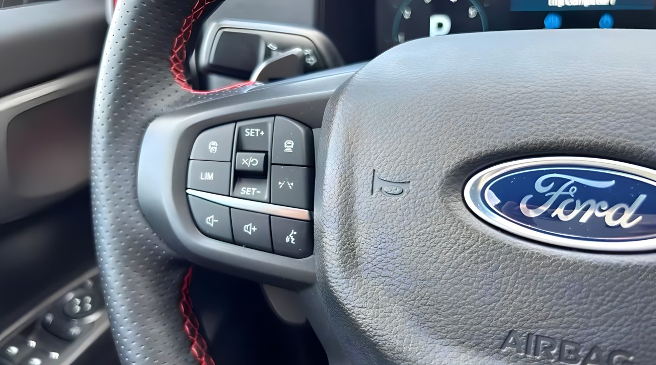 Ford Raptor - foto 7