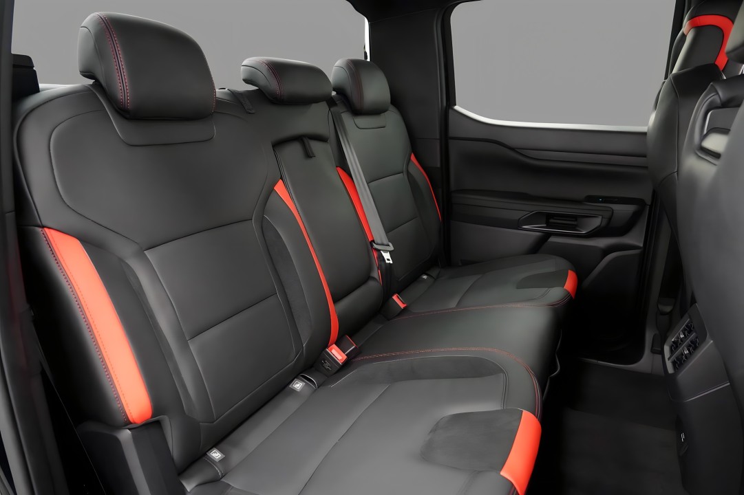 Ford Raptor - foto 12