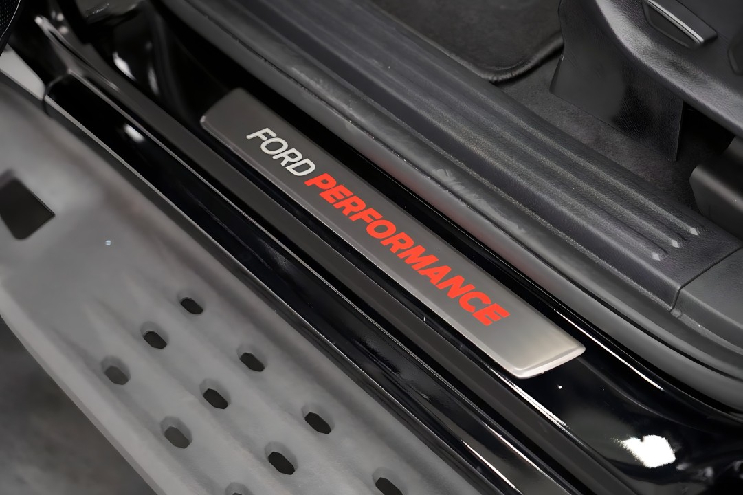 Ford Raptor - foto 32