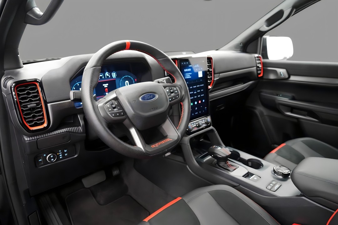 Ford Raptor - foto 10